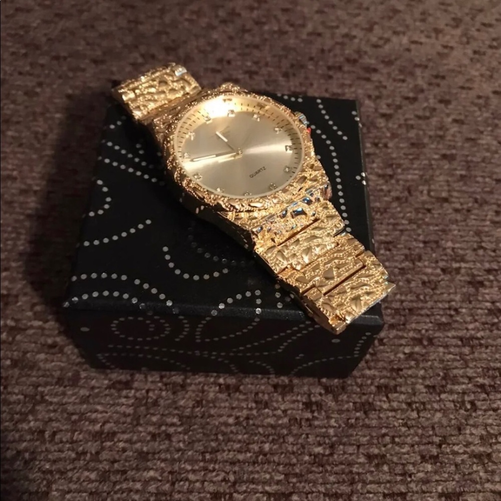 - NEW Mens 14K/GP Gold Nugget Watch